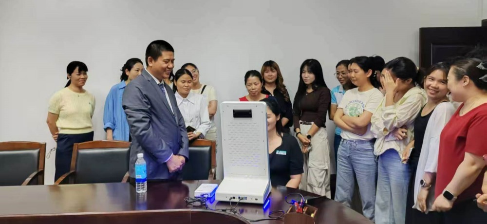 Ai康养关爱企业员工
